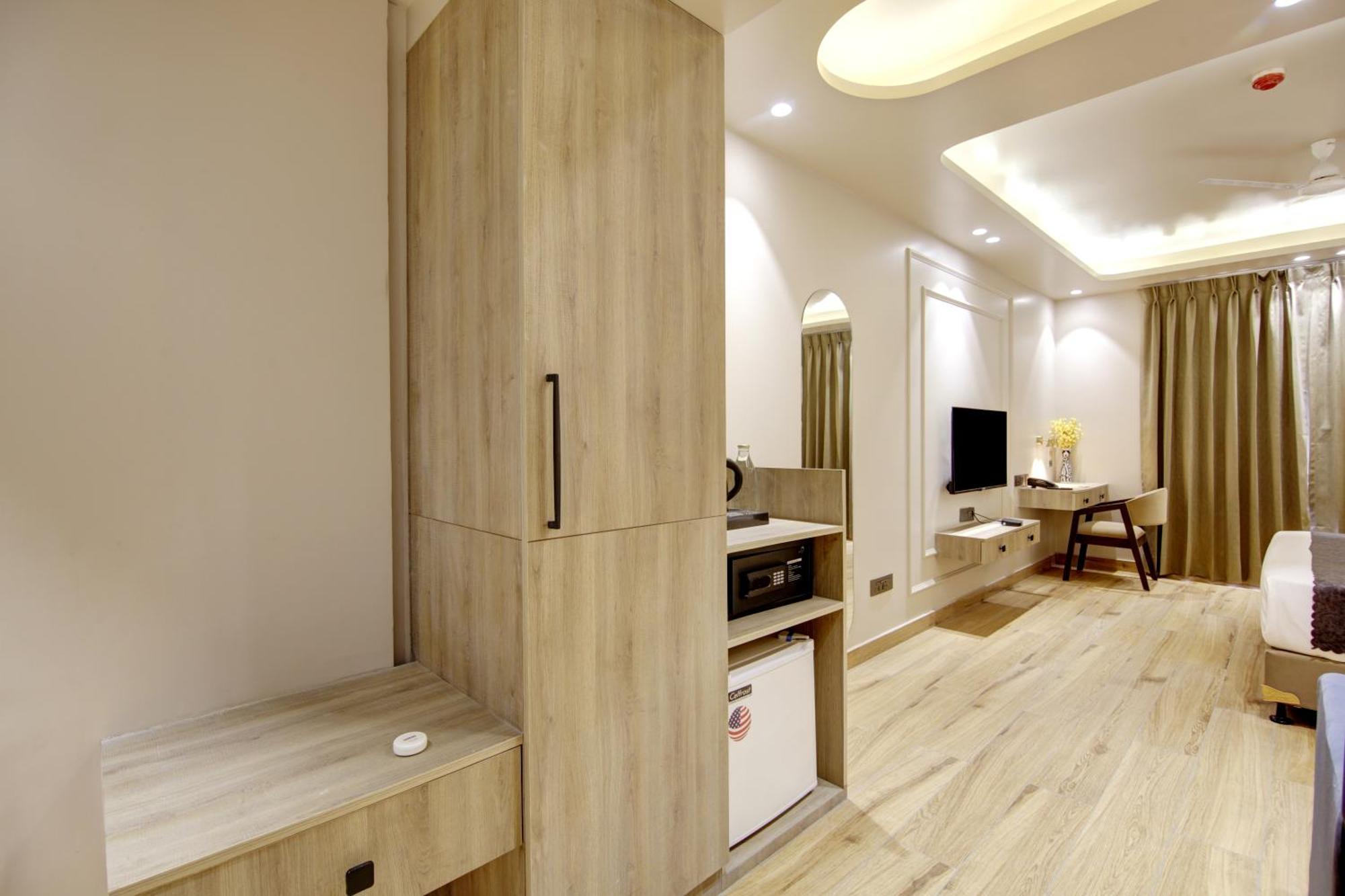 Saltstayz Premier - Near Golf Course Road & Sector 57 Gurgaon Zewnętrze zdjęcie
